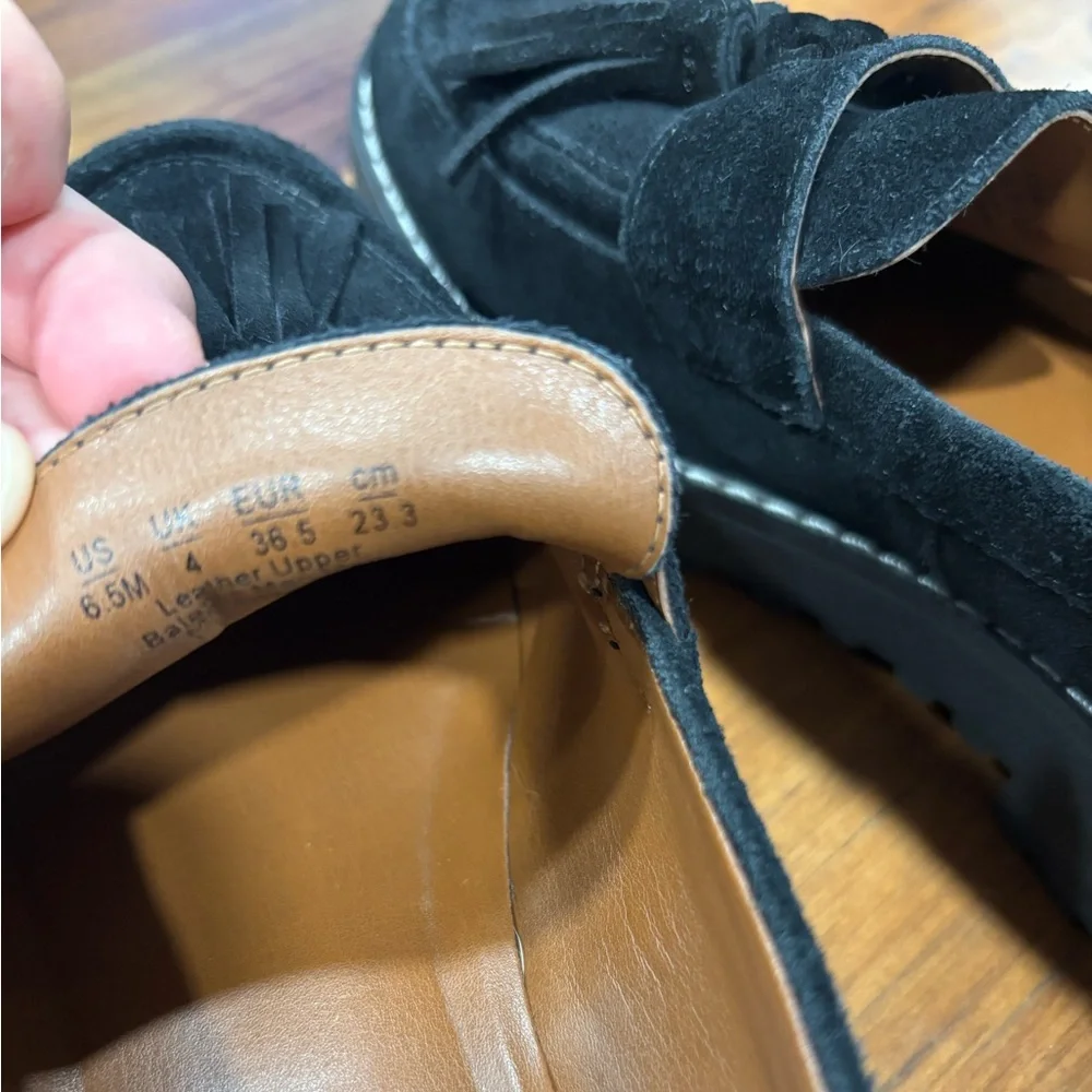 Franco Sarto CAROLYNN Tassel Loafer - Black Suede 6.5